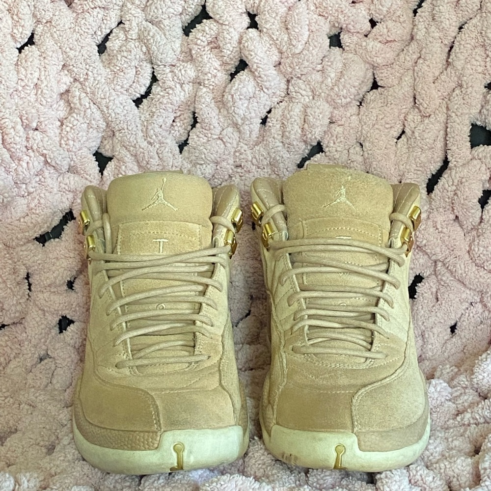 Jordan Women's Sneakers in Tan and Gold